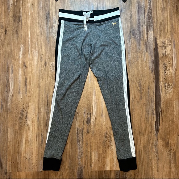 Victoria’s Secret Pink Yoga Line Lot of 2 size Small legging and jogger - Picture 2 of 8
